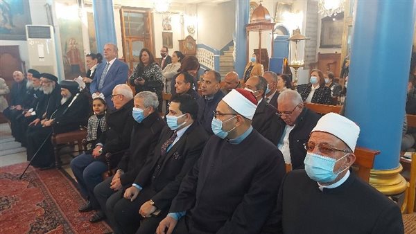 محافظ بورسعيد يهنئ