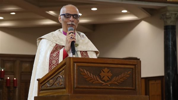 من داخل الكنيسة 