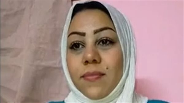 والدة الطفلة 