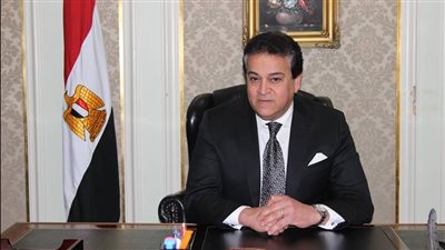 وزير التعليم العالي يستعرض تقريرًا حول حصاد أداء اللجنة الوطنية المصرية لليونسكو خلال 2021