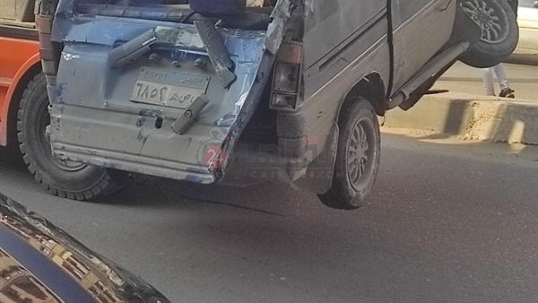 حادث تصادم أمام نادي