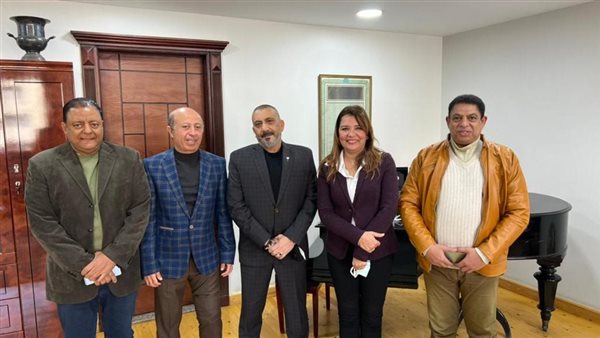 نصر محروس مع أعضاء