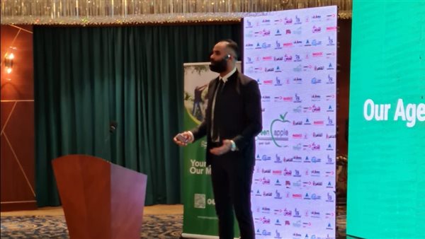 أحمد الغريب