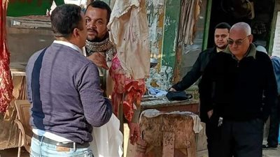 التحفظ على لحوم فاسدة و200 كيلو سكر ناقص الوزن خلال حملة ببني سويف