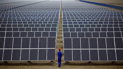  أضخم محطة توليد كهرباء من الطاقة الشمسية على مستوى العالم.. ما هو مشروع بنبان للطاقة الشمسية؟| بث مباشر 