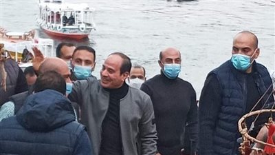 أحد أهالي قرية غرب سهيل عن زيارة الرئيس السيسي: وصل والخير معاه | فيديو