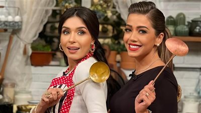 دينا تروج لحلقتها مع مي يعقوبي: كلها ضحك ولعب وطبخ