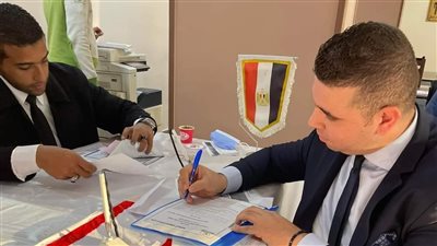 سامح الخوانكي والحسيني سمير يتقدمان بأوراق ترشحهما في انتخابات الزمالك