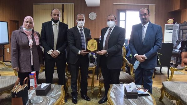 رئيس جامعة بني سويف