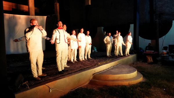 العرض المسرحي ولاد