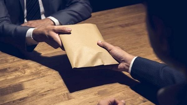 قضية موظفة بوزارة