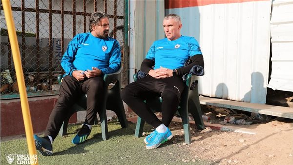 كارتيرون ومدحت عبد