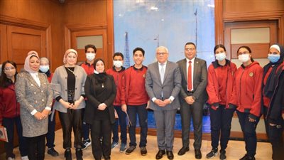 محافظ بورسعيد يطالب الطلاب بالابتعاد عن الدروس الخصوصية | صور 
