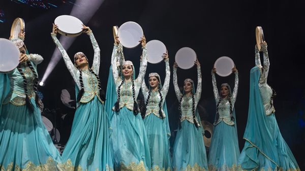 جانب من الرقصات الشعبية