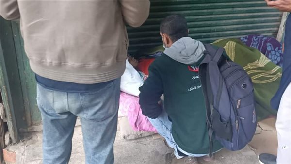 إنقاذ سيدة تقطن الشارع