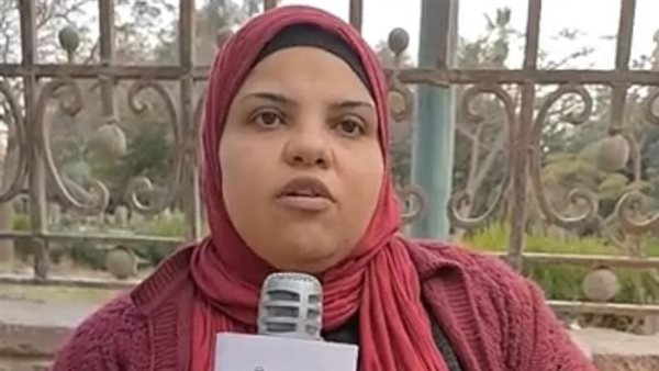 والدة الطفلتين الذي