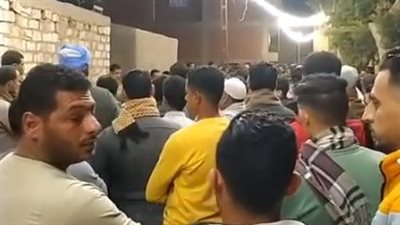 المئات من الأهالي قرية دبركي بالمنوفية يشيعون جثامين ضحايا حادث العمرة بالسعودية | لايف
