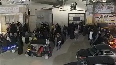 الأب قتلهم بسم فئران.. تشييع جثمان أم وأبنائها بعد وجبة محشي مسممة ببني سويف | لايف