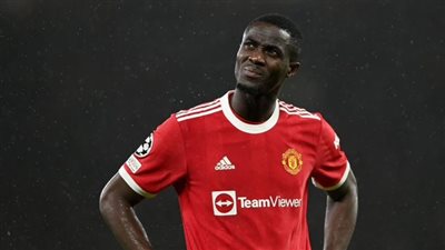 مانشستر يونايتد يضم بايلي لقائمته قبل مواجهة بيرنلي ويمنعه من السفر للكاميرون