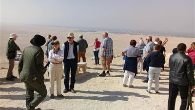 وفد سياحي ألماني يزور المناطق الأثرية بالمنيا