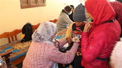 مناظرة 874 حالة بقافلة جنوب الوادي الطبية لقرية بخانس في قنا