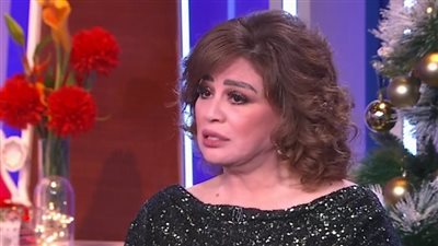 إلهام شاهين تدافع عن فيلم أصحاب ولا أعز: إيه يعني لو فيه شخص مثلي