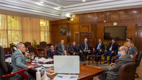 جانب من اجتماع رئيس