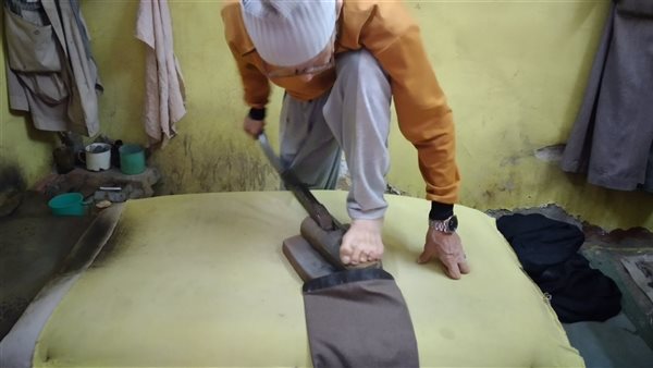 عم يوسف أثناء كي