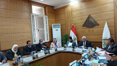 رئيس جامعة بنها: وحدات لاكتشاف ورعاية الموهوبين وتوفير بيئة آمنة للطلاب لأداء امتحانات الفصل الدراسي الأول