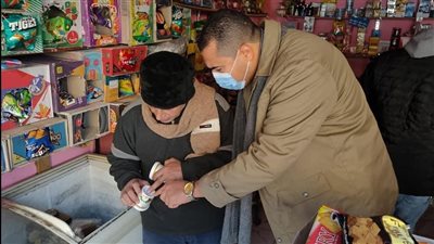 30 محضرا تموينيا في حملة مكبرة على المحلات التجارية والمطاعم والمجازر بكفر الشيخ