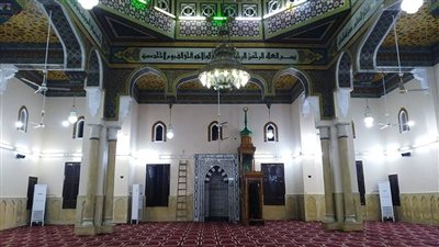 صلاة الجمعة ظهرًا في المنزل جائزة عند اشتداد المطر بإجماع الثلاثي الديني