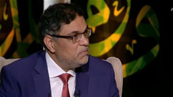 الدكتور أحمد دويدار