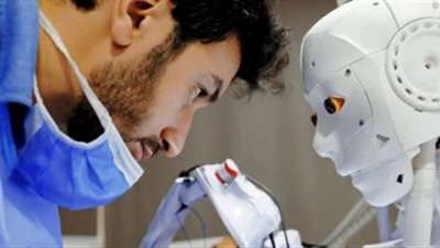 الأولى المصرية تعرض الليلة فيلمًا وثائقيًا لرحلة المخترع محمود الكومي