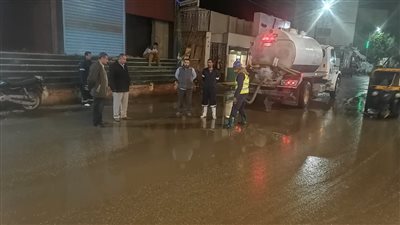 محافظ أسيوط: نشر معدات وسيارات التعامل مع الأمطار أسفل الانفاق والكباري لشفط المياه أولا بأول