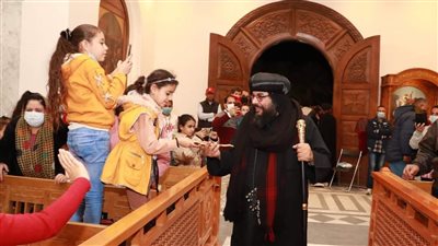 أسقف البحر الأحمر يتفقد كنائس الغردقة بالتزامن مع قداس رأس السنة الميلادية| صور