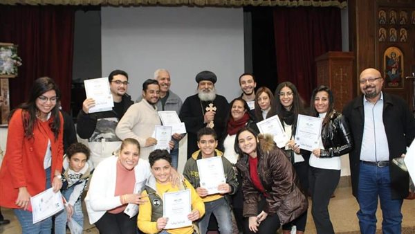 الأنبا ميخائيل يكرم