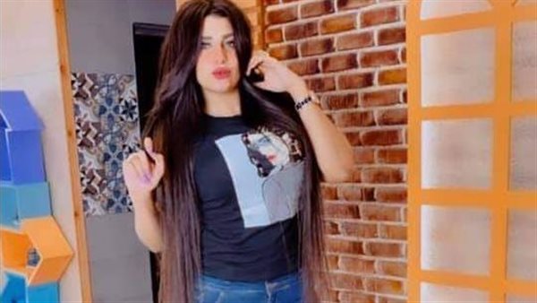 المطربة يارا محمد