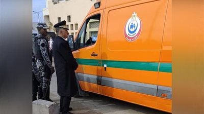 بسيارة إسعاف.. وصول كريم الهواري المتهم في حادث الشيخ زايد إلى محكمة الجيزة