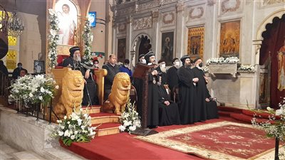 البابا تواضروس يبدأ قداس رأس السنة بعد ختام صلاة التسبحة بكاتدرائية الإسكندرية 