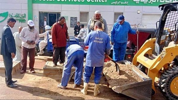 رفع اتربة بمركز إدفو