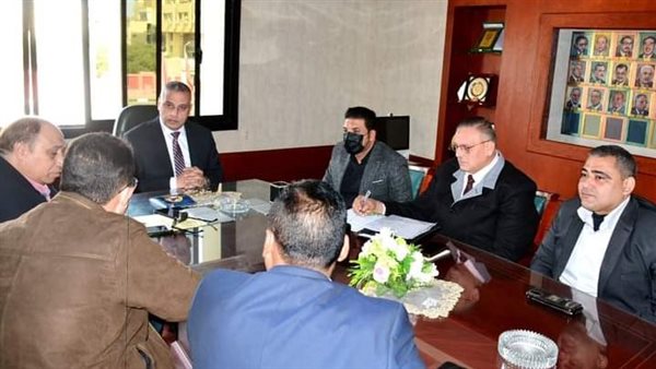 محافظ سوهاج خلال