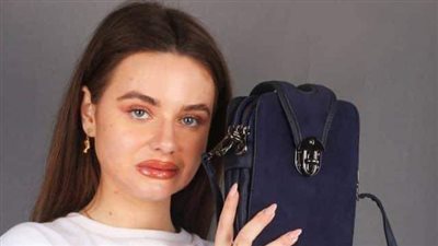 دفعنا الفلوس في الأرض.. القصة كاملة لعارضة الأزياء الغاضبة صاحبة إعلان الحقائب | فيديو جراف