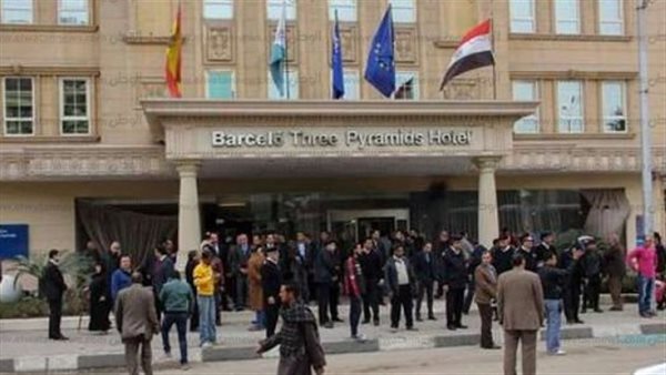  فندق الأهرامات الثلاثة