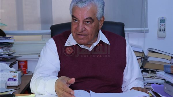 زاهي حواس 