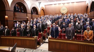 اتحاد المستثمرين: قانون العمل الجديد يمنح العامل أحقية التثبيت بعد 4 سنوات