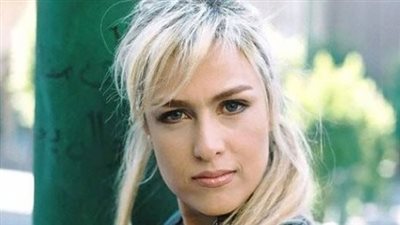 عودة سيمون بألبوم جديد وحفلات غنائية 