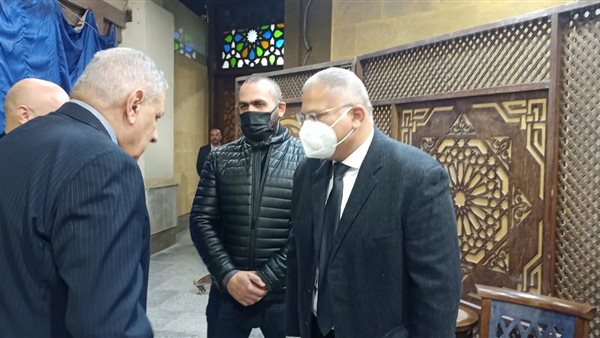 إبراهيم محلي يقدم