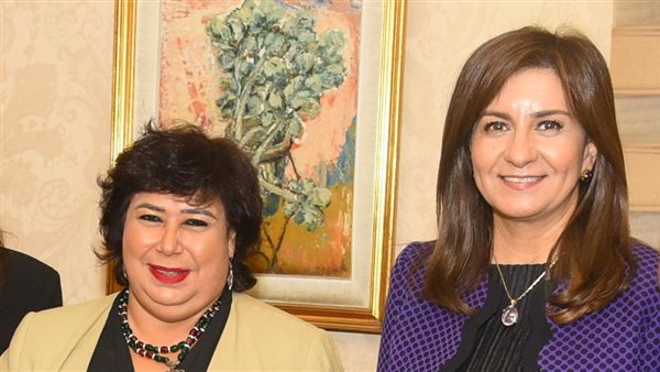 وزيرة الهجرة والثقافة