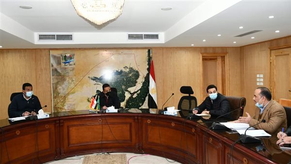 محافظ الفيوم ينُاقش