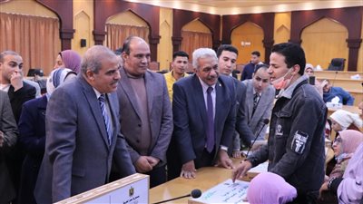 رئيس جامعة الأزهر: حريصون على دعم أصحاب الهمم ورعايتهم | صور